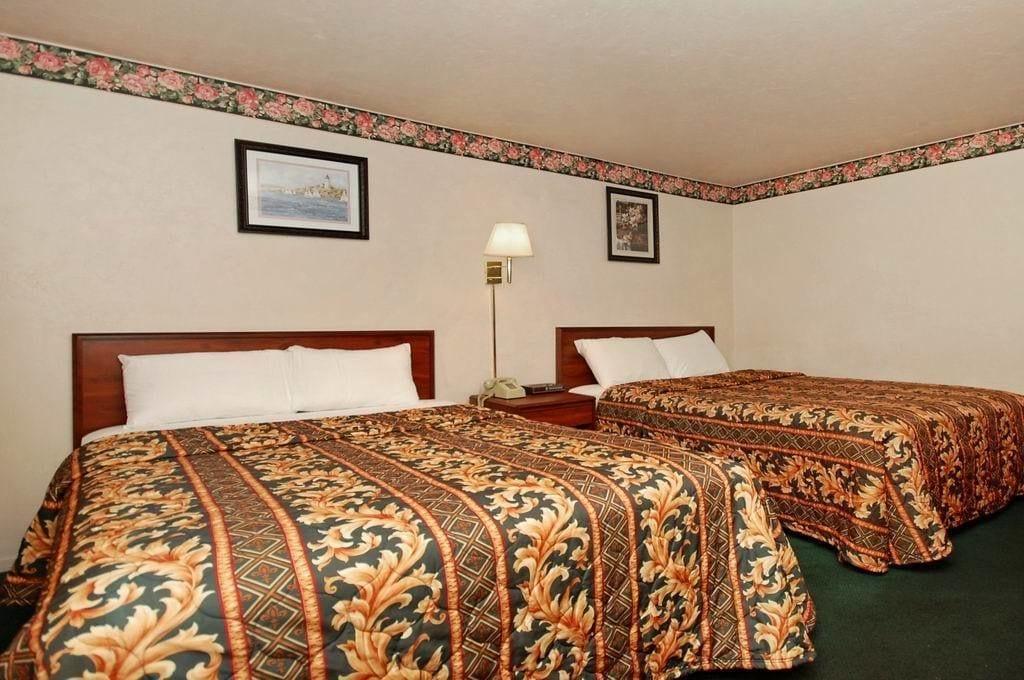 Stone Inn Extended Stay U Of A Тусон Экстерьер фото