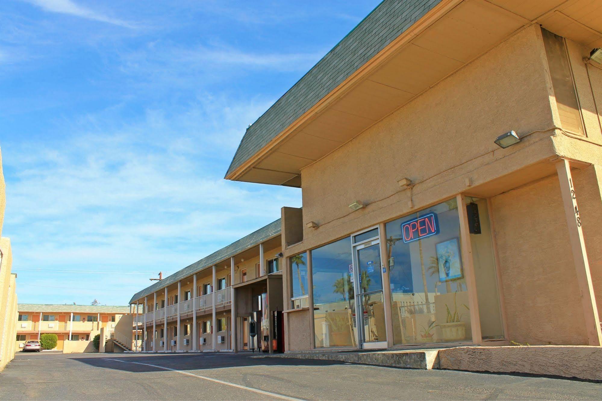 Stone Inn Extended Stay U Of A Тусон Экстерьер фото